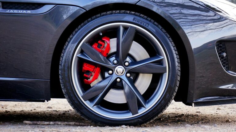 Jaguar XF X250 3.0D front brake disc replacement guide