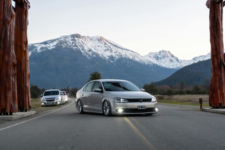 VW Jetta Mk6 suspension bushing inspection guide